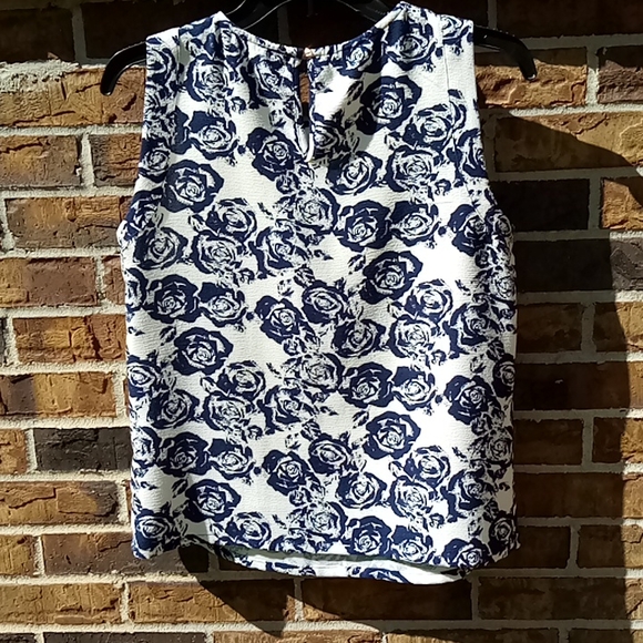 Katherine Barclay Dressy Tank Top - Picture 3 of 7